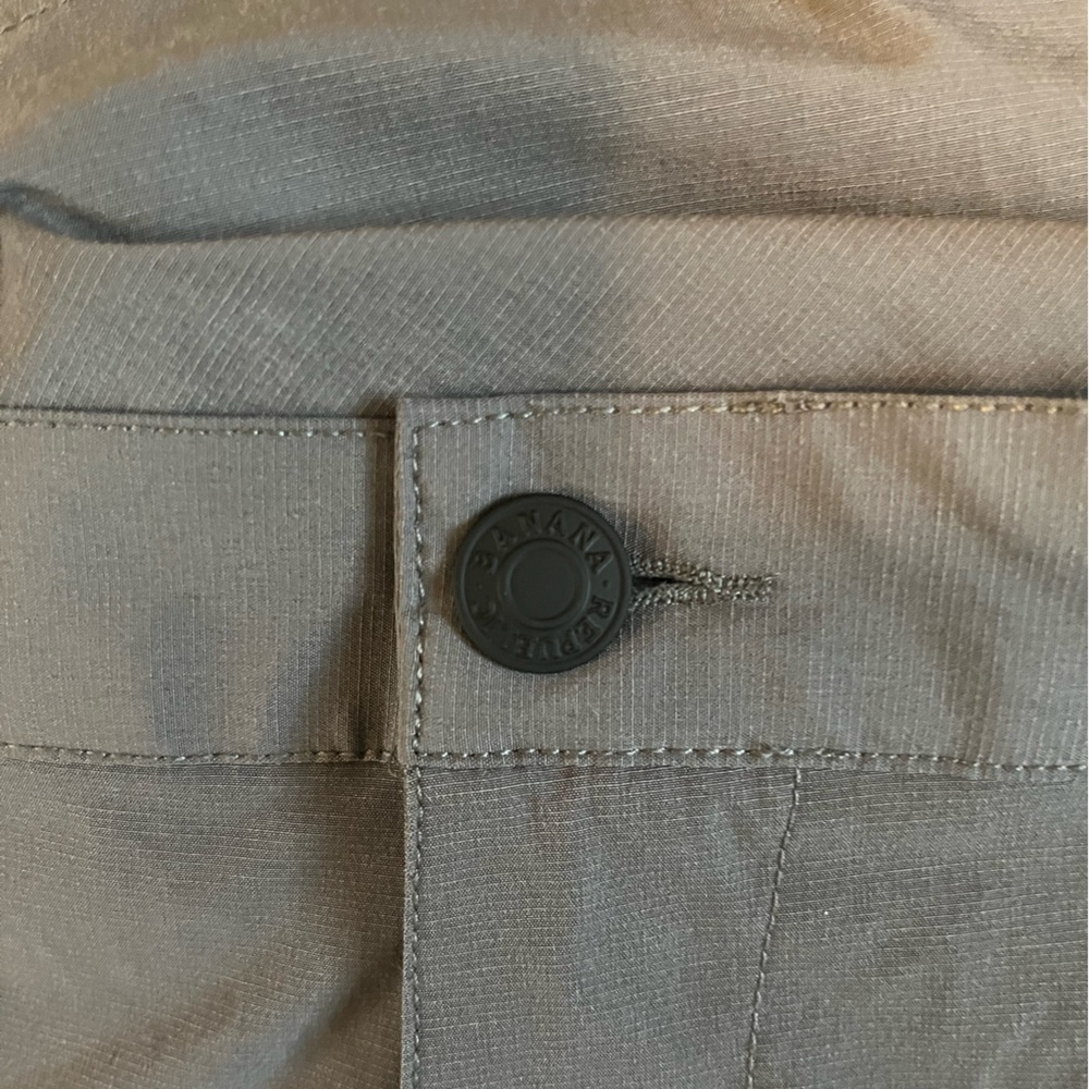 Banana Republic Men’s Gray Flat Front Shorts Size 38 - Picture 6 of 6